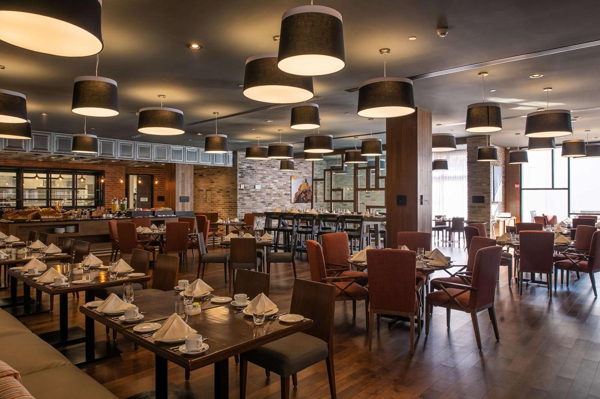 סלאיה Doubletree By Hilton Celaya מראה חיצוני תמונה