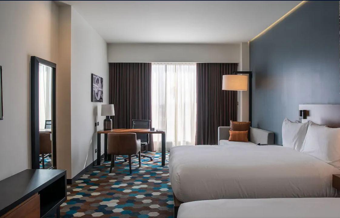 סלאיה Doubletree By Hilton Celaya מראה חיצוני תמונה